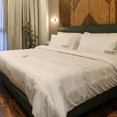 Garden Boutique Hotel Tiranë Luaran gambar