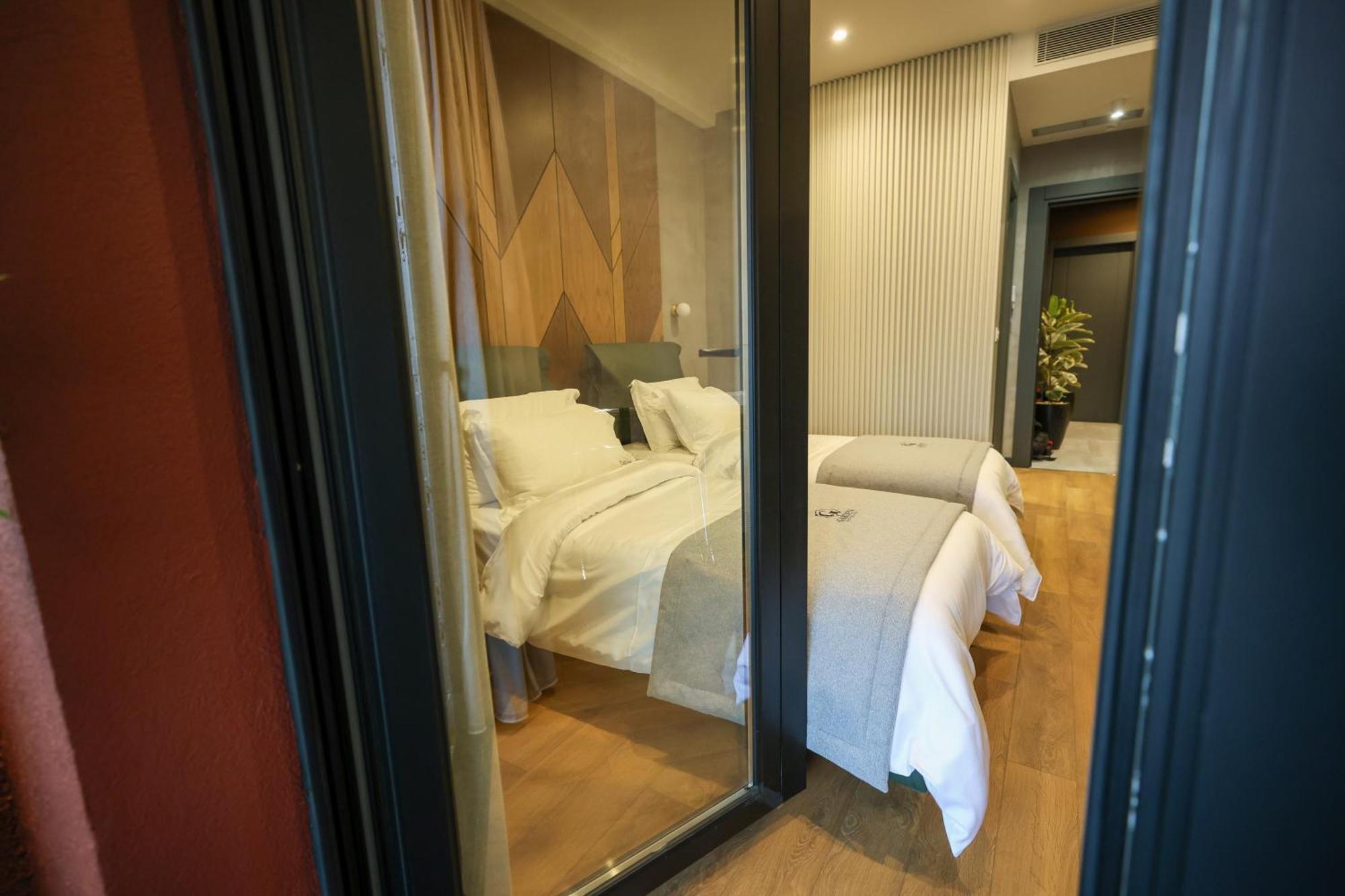 Garden Boutique Hotel Tiranë Luaran gambar