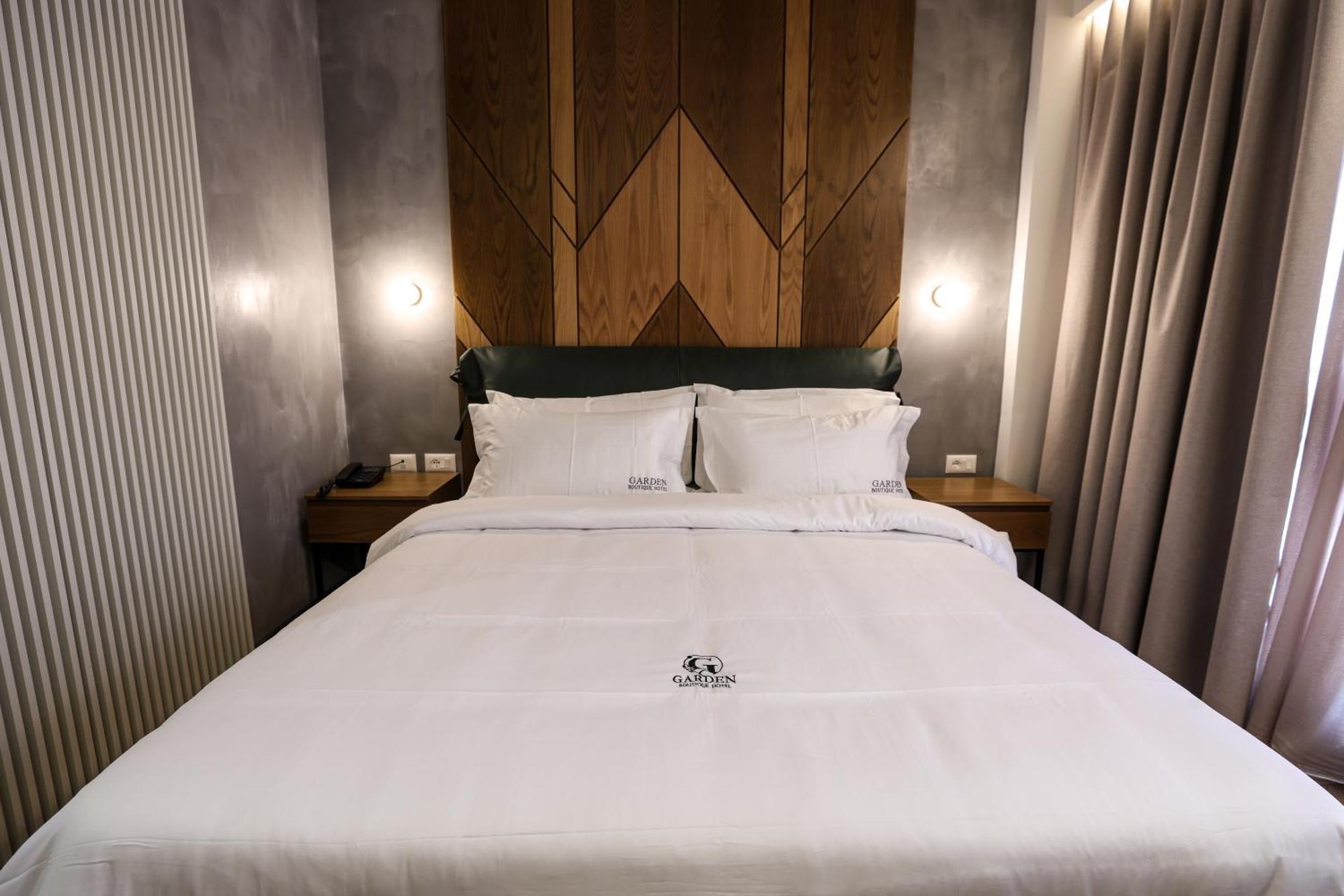 Garden Boutique Hotel Tiranë Luaran gambar